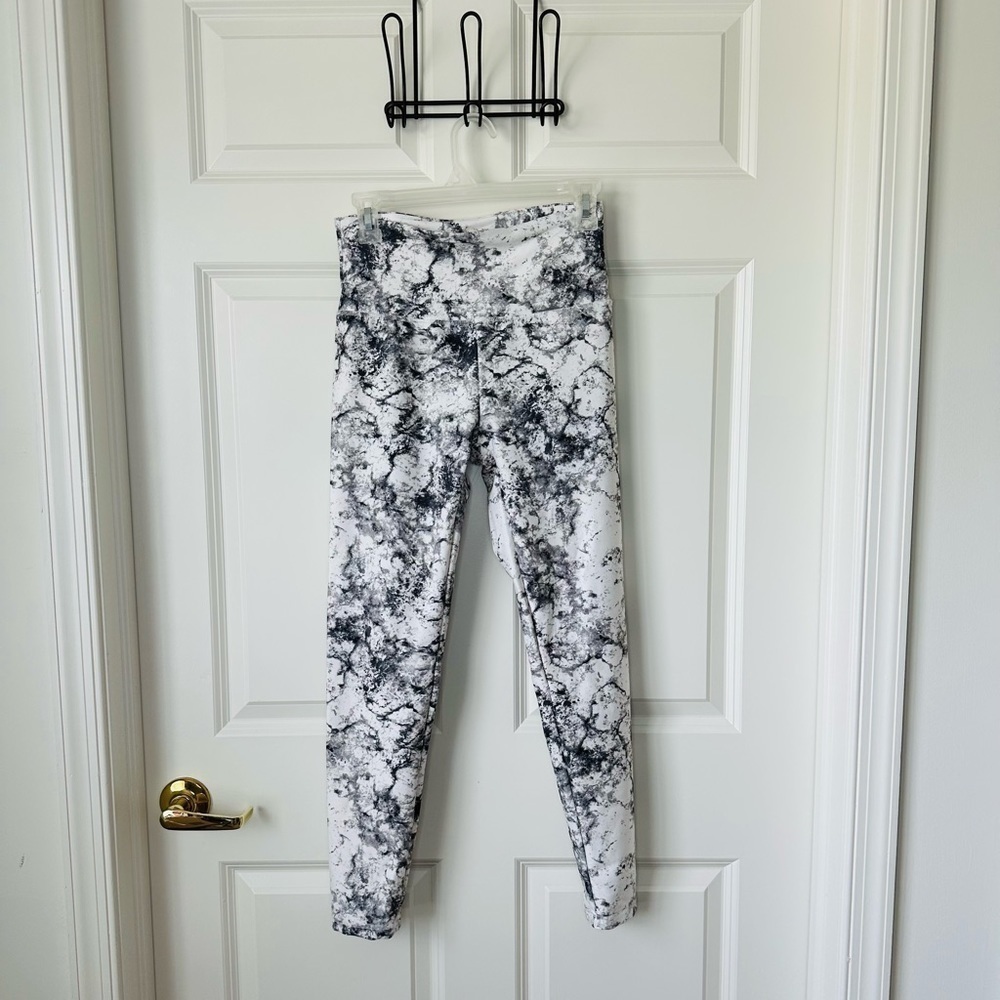Balance Collection Marble Contender Leggings size L